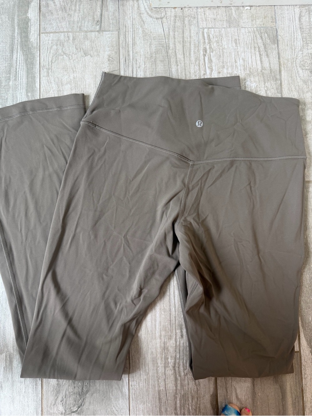 lululemon athletica Stretch Leggings in Olive